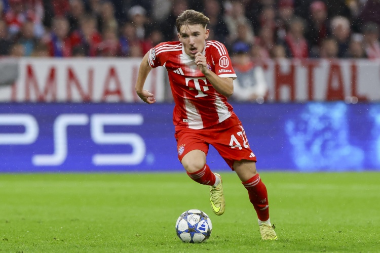 贝蒂斯冬窗抢签法比奥-席尔瓦，租借+买断